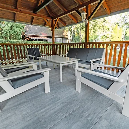 Koeroesvoelgyi Apartmanhazak * Postelek