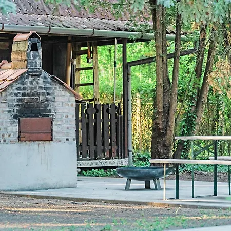 Koeroesvoelgyi Apartmanhazak 아파트 *